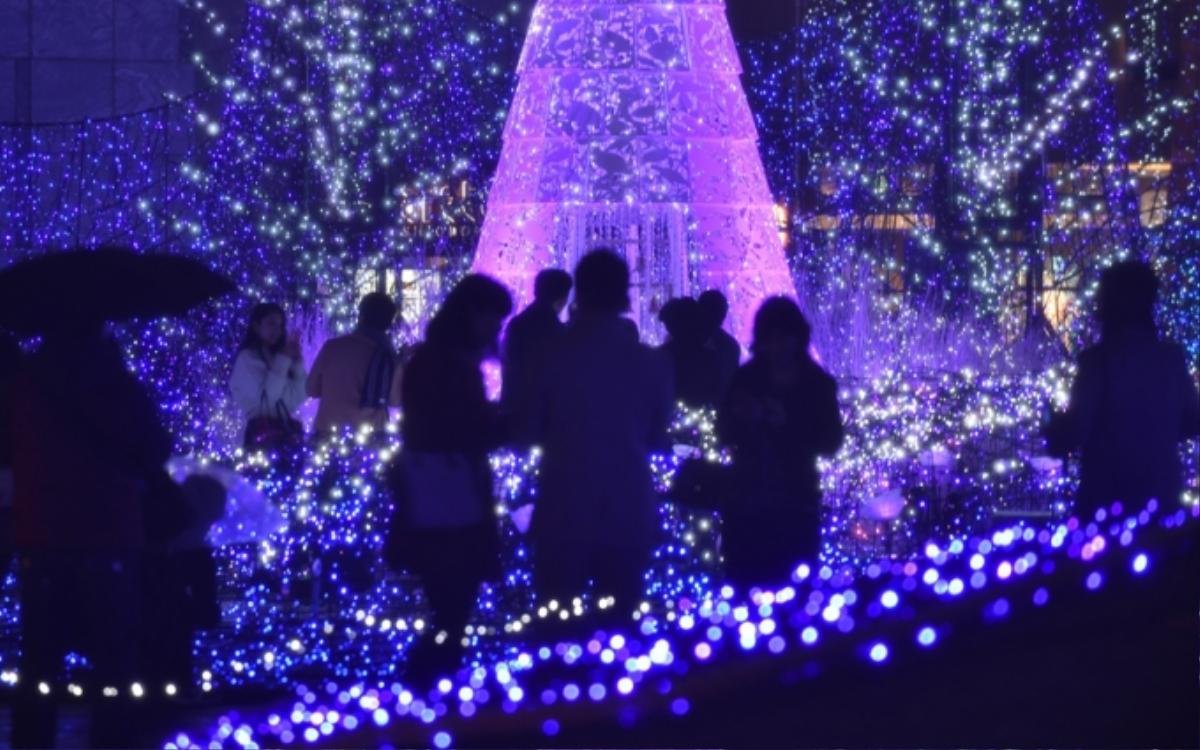 tokyo 270,000 led lights o caretta shiodome shopping complex