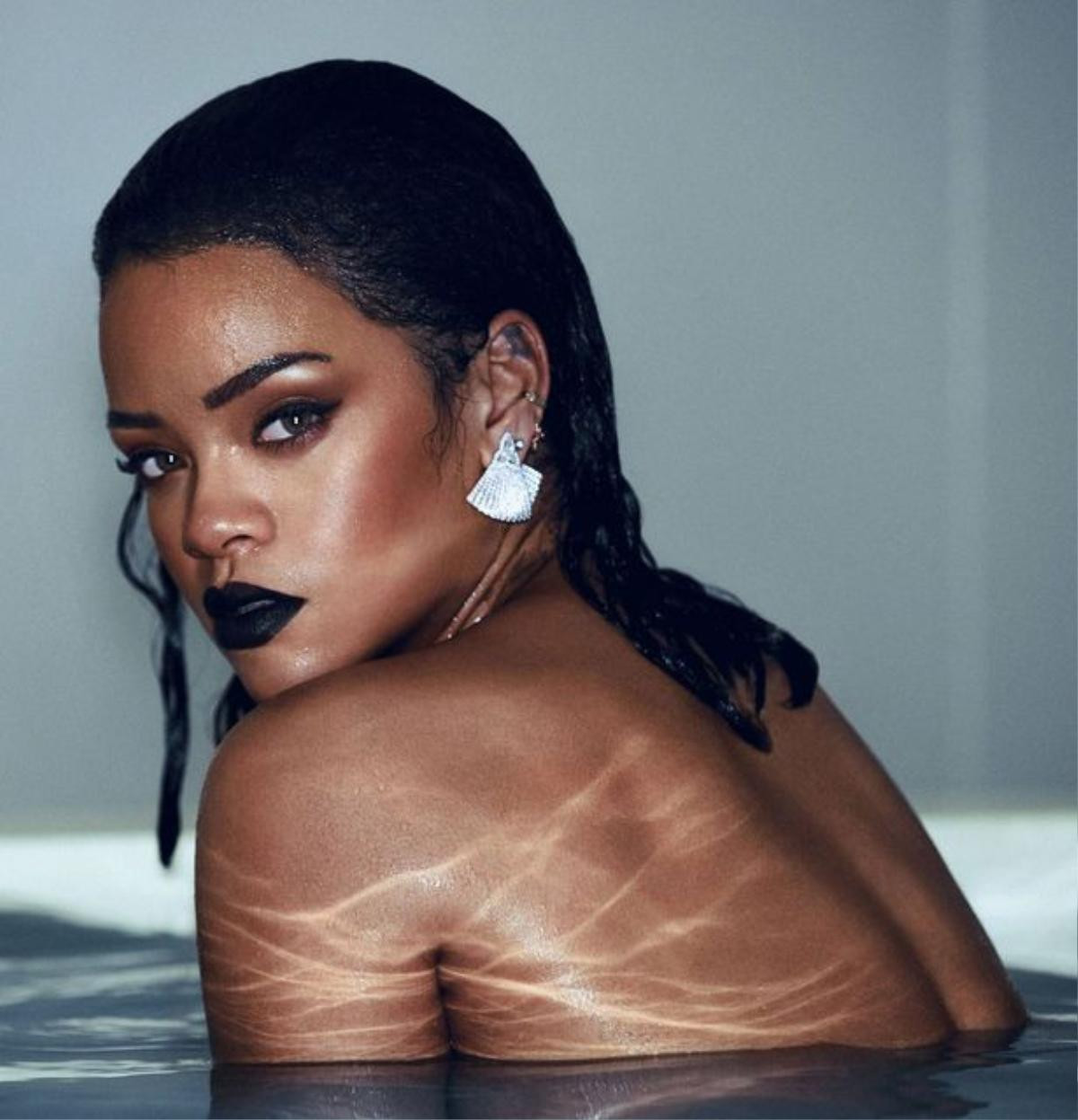 Hình ảnh Rihanna trong album mới Anti.