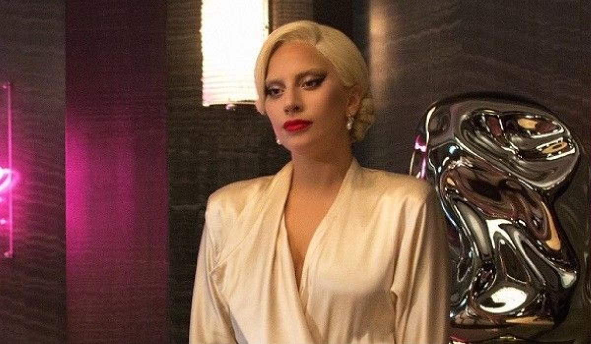 Gaga xinh đẹp và đáng sợ trong "American Horror Story".