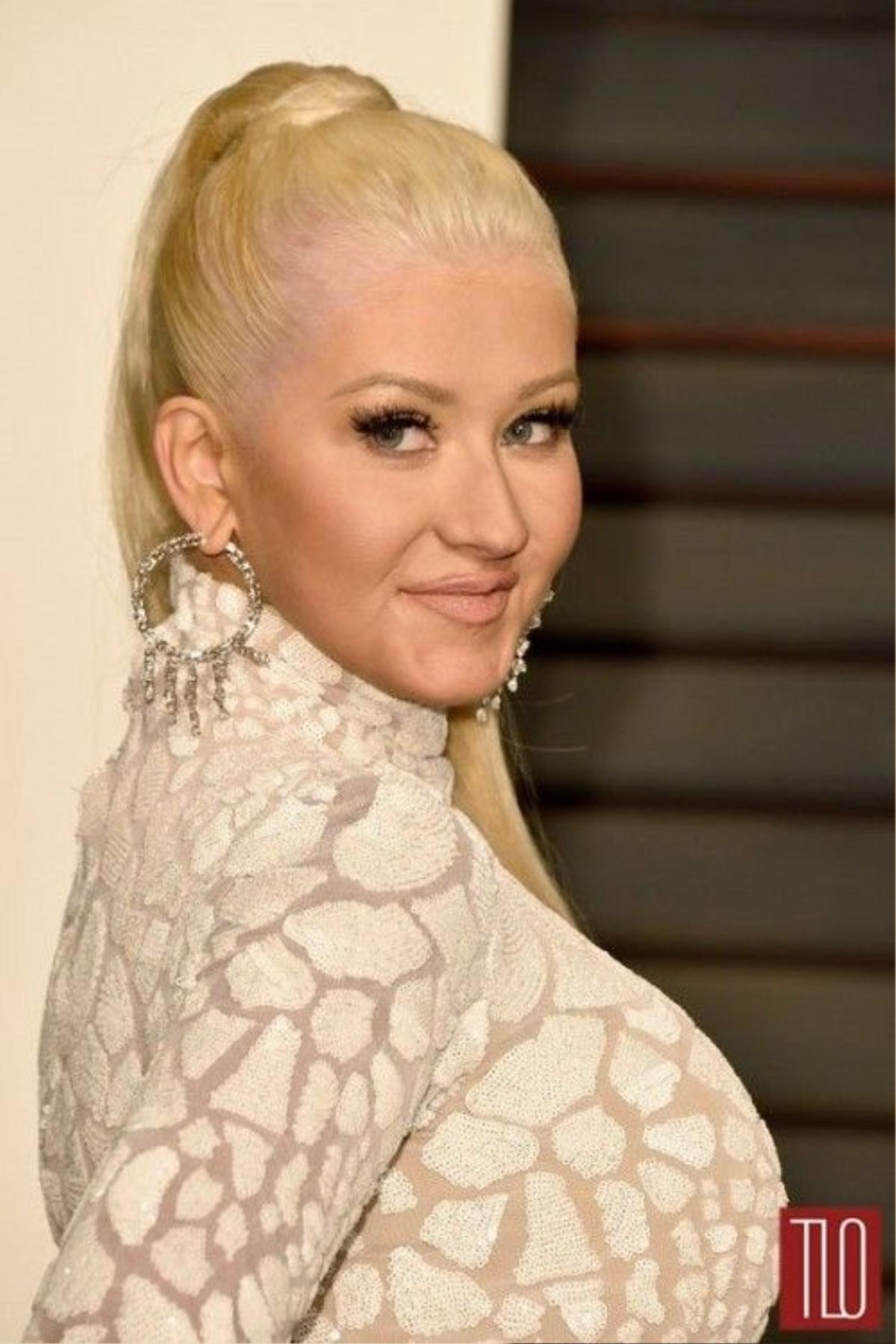 Christina-Aguilera-Vanity-Fair-Oscar-Party-2015-Red-Carpet-Fashion-Marc-Bouwer-Tom-Lorenzo-Site-TLO-3