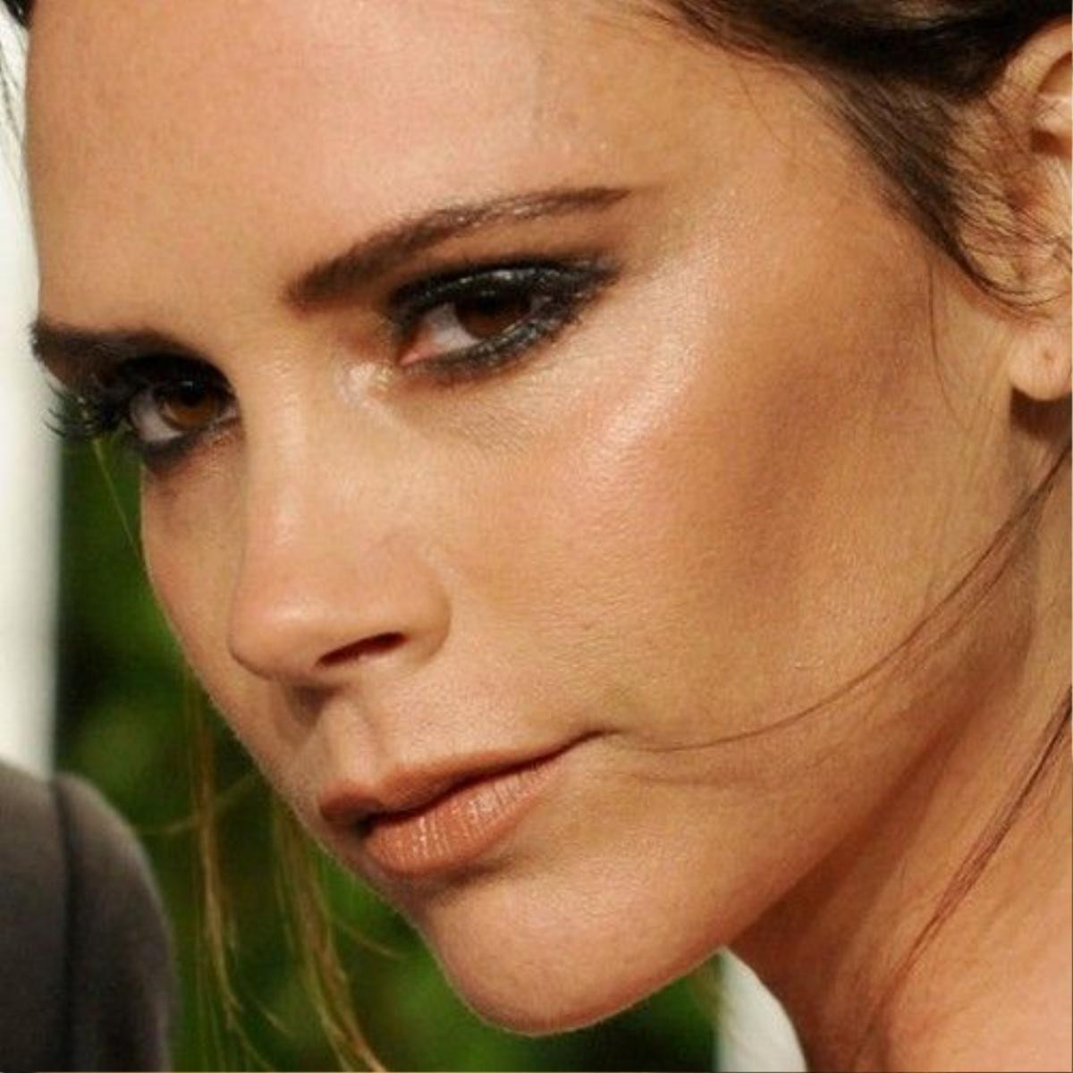 Victoria-Beckham-Her-Oscars-Makeup