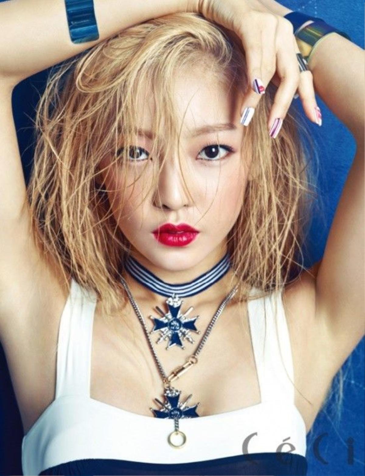 Goo Hara bị gán mác "bình hoa di động".