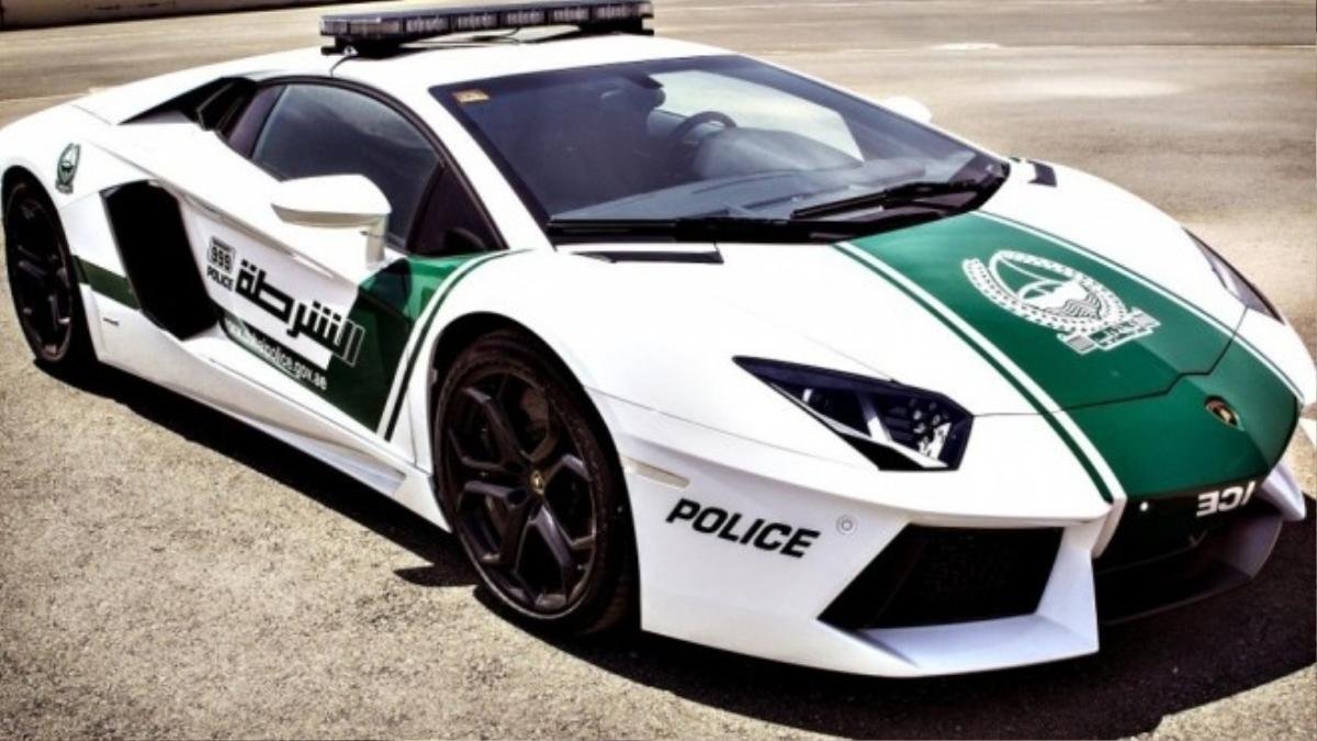 Dubai là thành phố duy nhất trên thế giới mà cảnh sát lái Lamborghini.