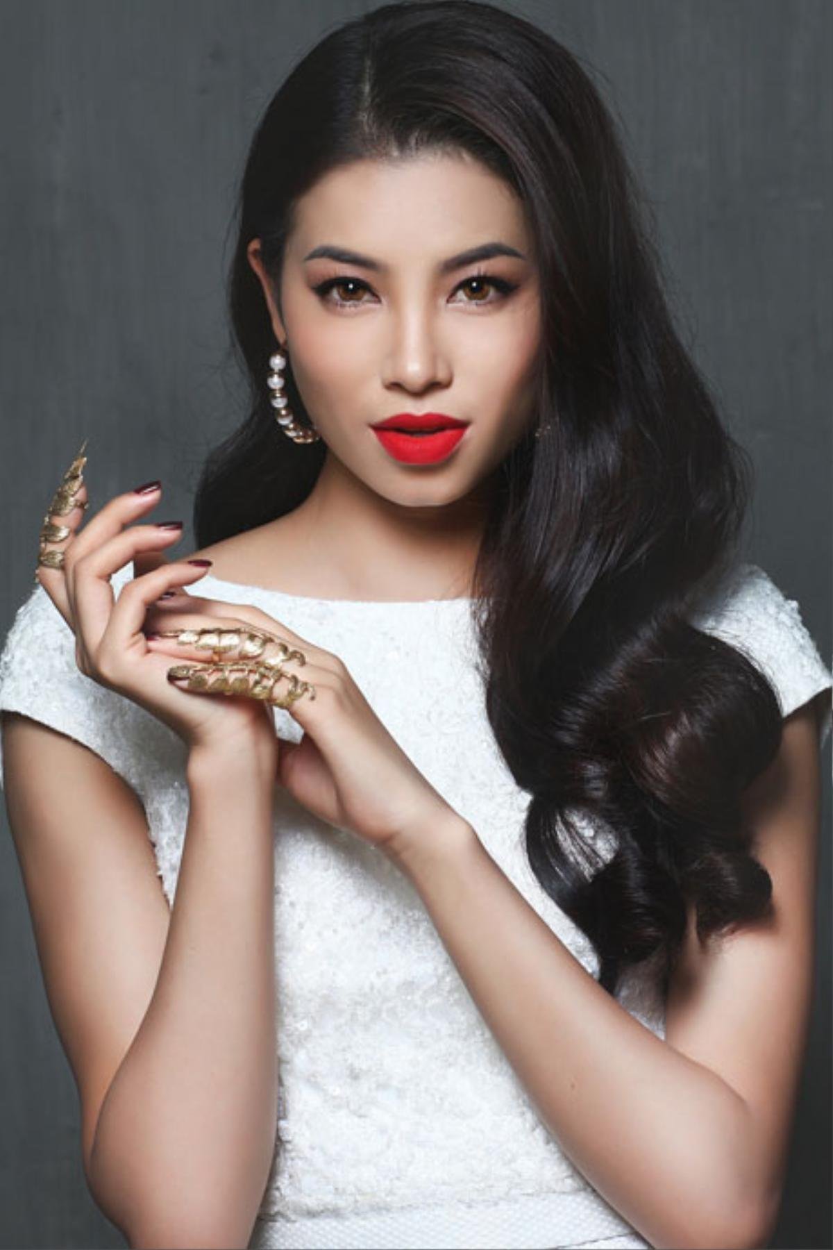 từ sau cuộc thi Miss Universe, Phạm Hương đang là cái tên được truyền thông săn đón, người hâm mộ quan tâm. Có thể nói, sức ảnh hưởng của cô đối với các thương hiệu lớn trong và ngoài nước là rất lớn.