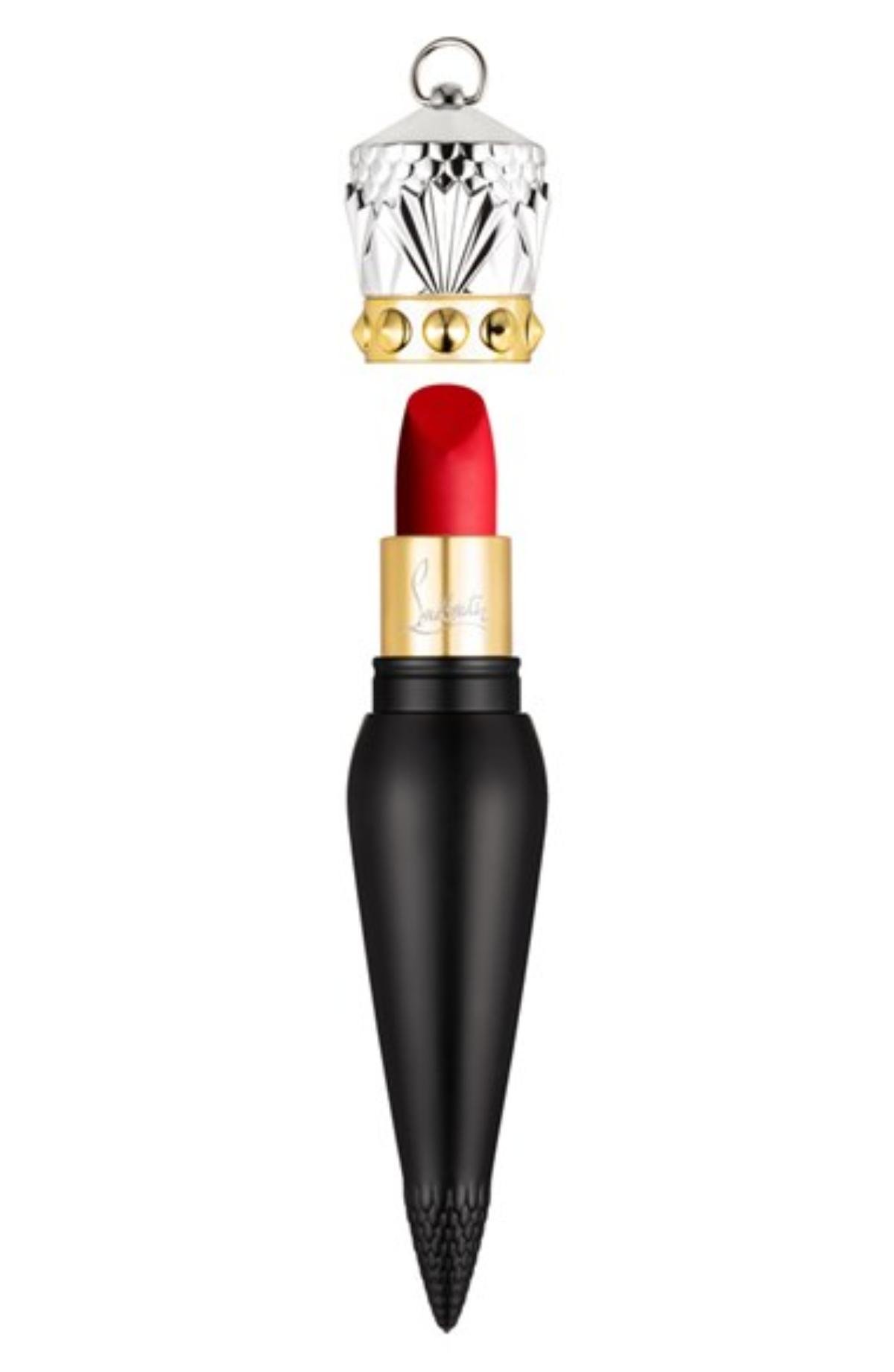 Thỏi son từng gây nghiện tại thị trường Việt Nam - Christian Louboutin matte velvet vẫn còn chưa hạ nhiệt hẳn trong mốt xuân hè năm nay.