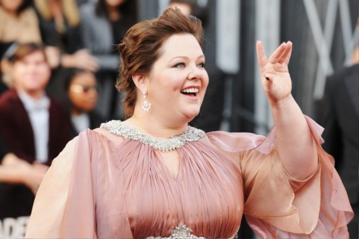 Melissa-McCarthy-at-the-2012-Oscars-1