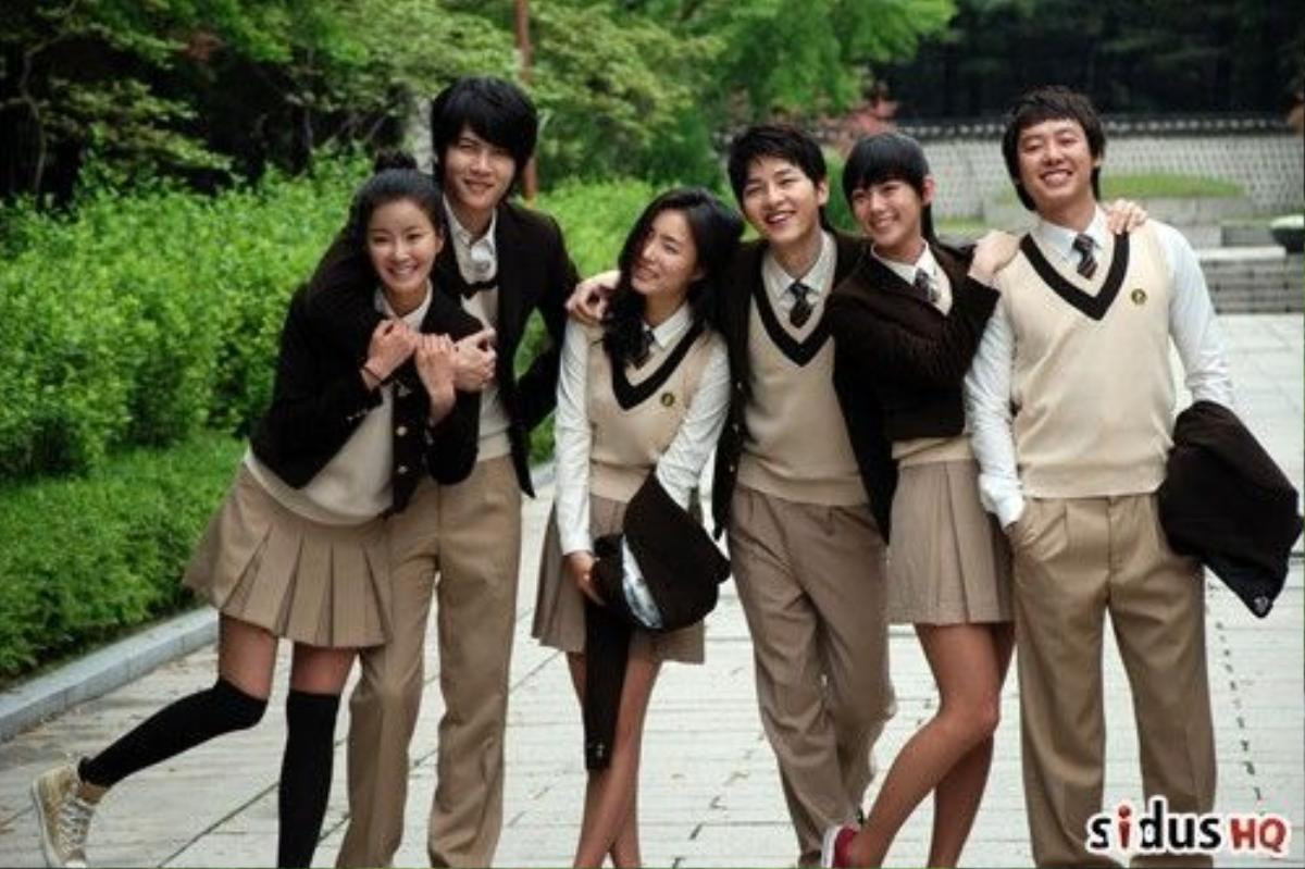 Song Joong Ki cùng Shin Se Kyung trong bộ phim Năm giác quan của thần tình ái.