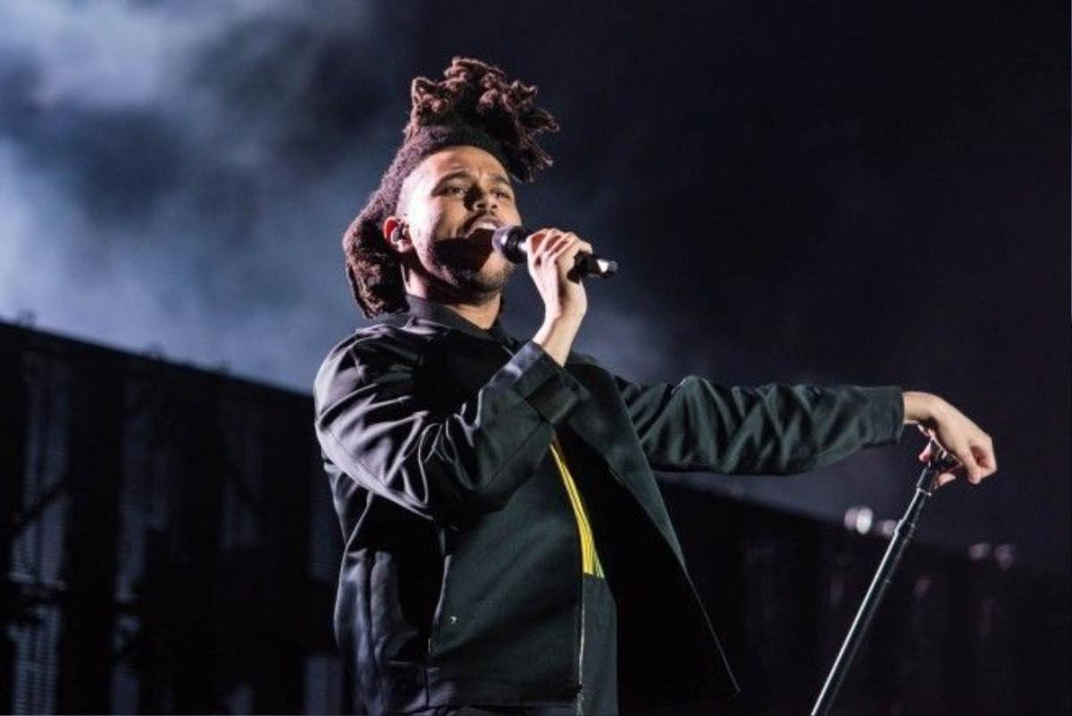 The Weeknd có màn debut đầu tiên tại Mỹ ngay trên sân khấu Coachella 2012 với một hàng dài những ca khúc trong dự án âm nhạc 'House of Balloons' như: The Morning, House of Balloons-Glass Table Girls, Wicked Games, ... được đón nhận nồng nhiệt từ khán giả.