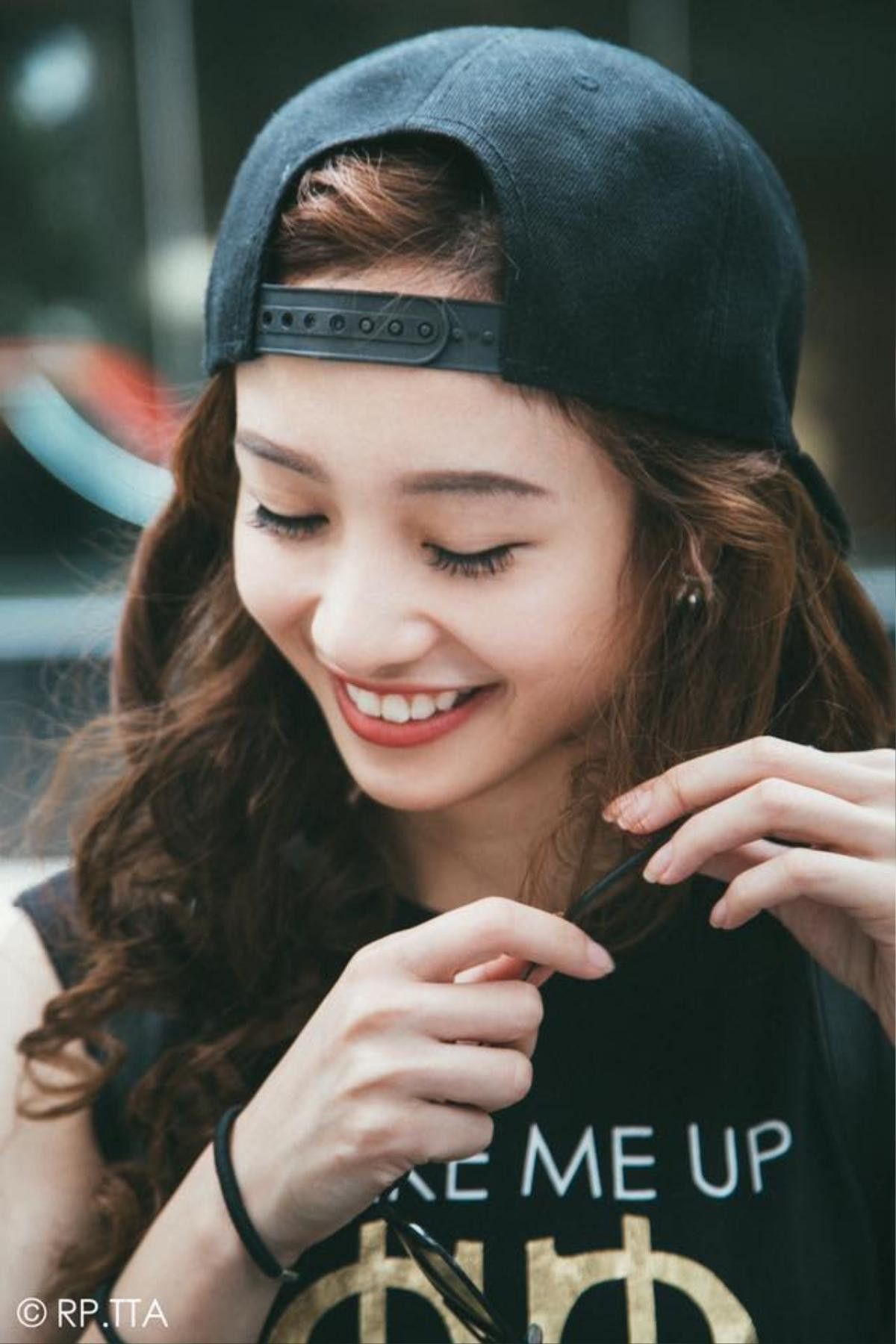 Snapback là món item được Jun yêu thích.