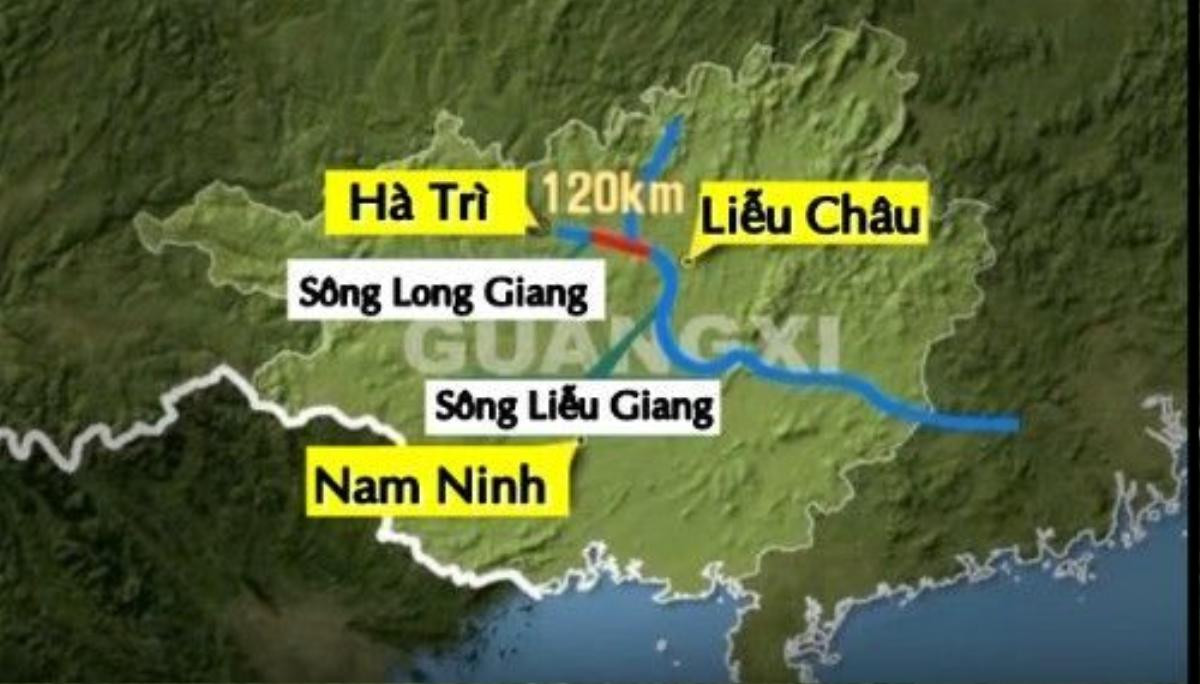 Vụ nhiễm độc nước kéo dài hơn 100 km dọc theo sông Long Giang. Đồ họa: CCTV