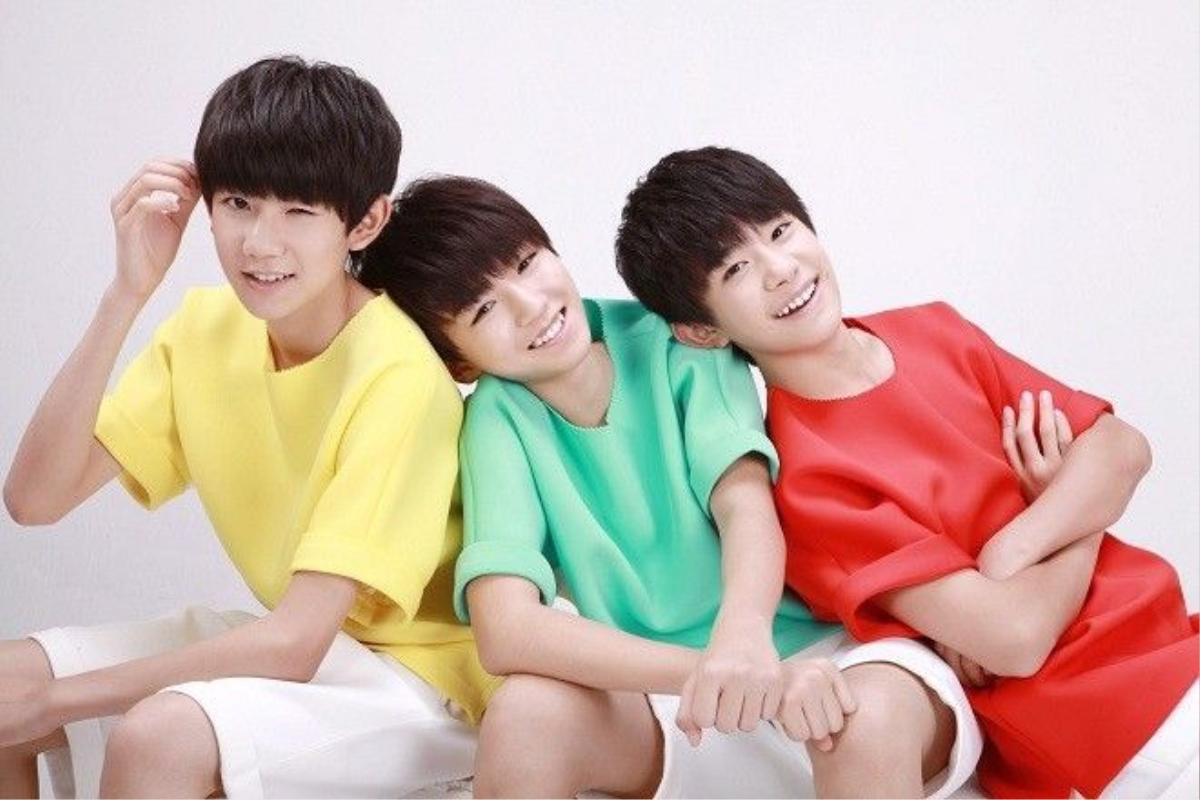 TFBOYS trẻ trung với 3 thành viên