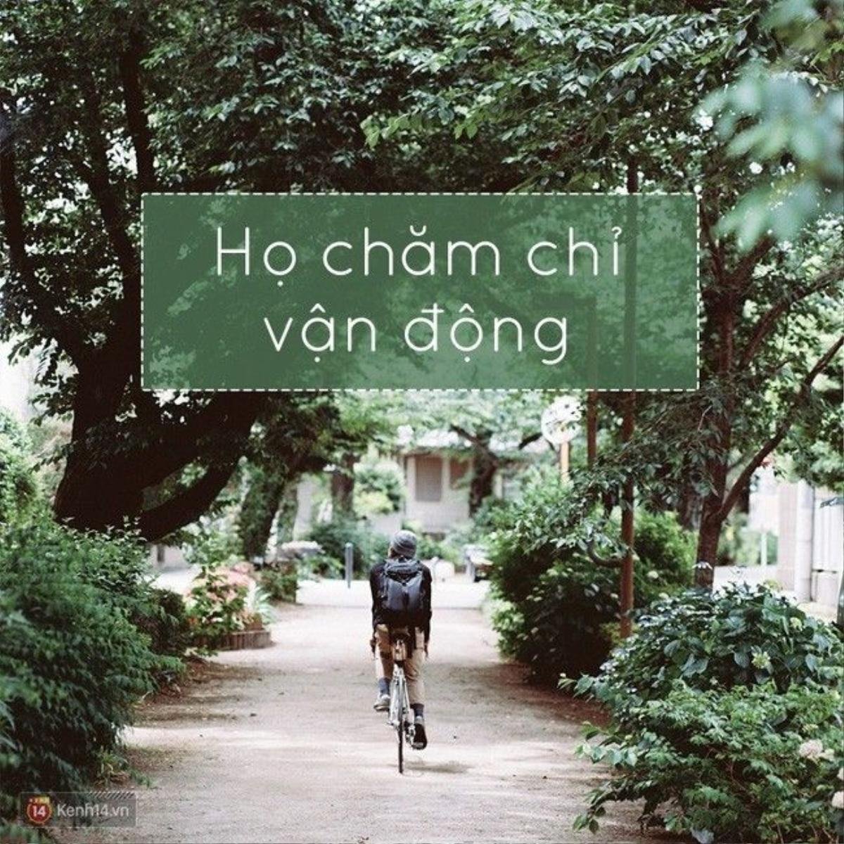 Nghe thì có vẻ như chẳng liên quan, nhưng thực ra những người ngại vận động, không thích ra ngoài, ù lỳ 1 chỗ tinh thần thường sẽ kém được thoải mái hơn.