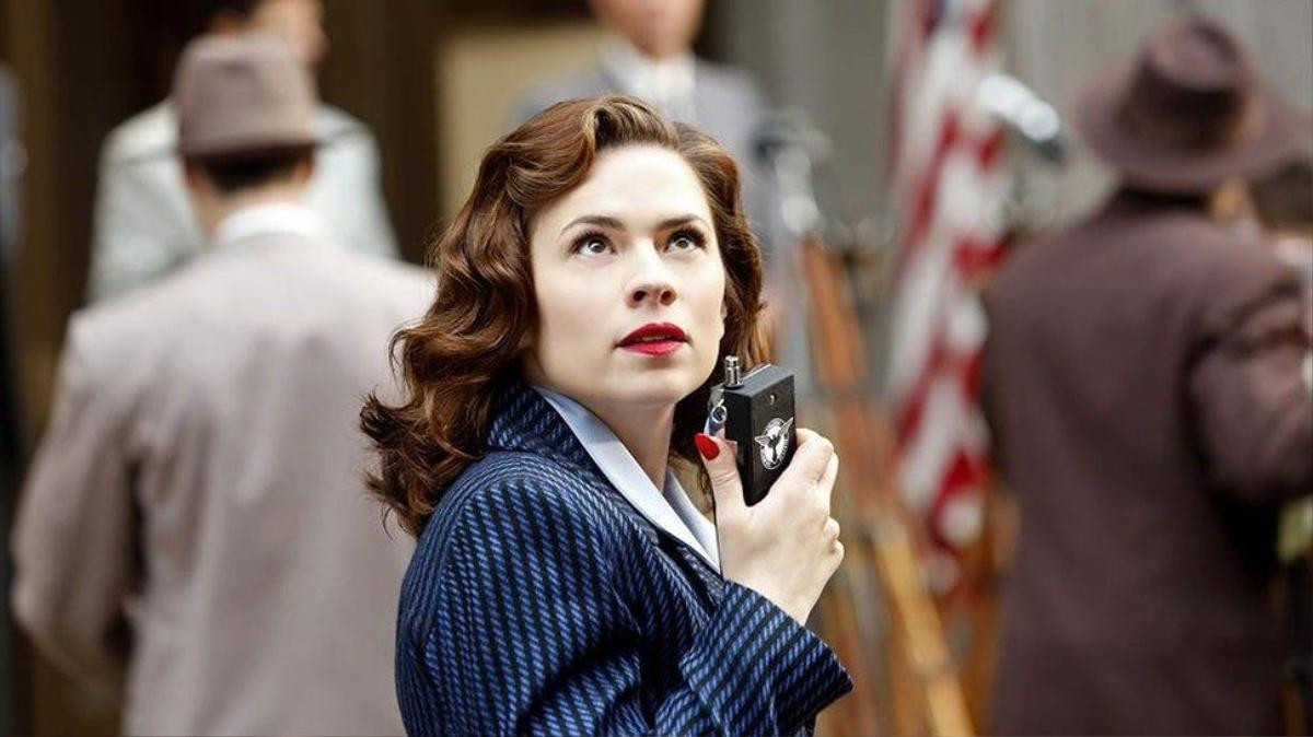 wait-what-s-peggy-carter-doing-on-the-captain-america-civil-war-set-432824