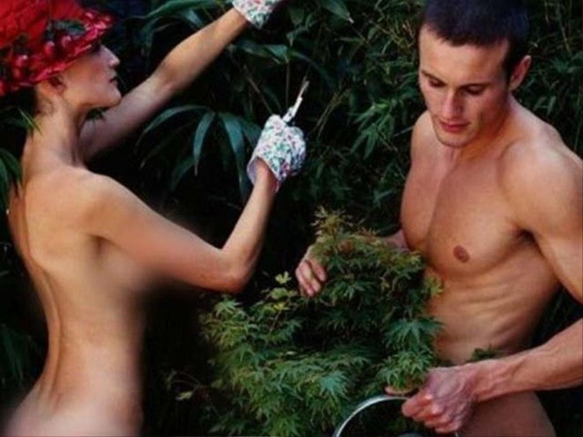 1462533409-world-naked-gardening-day