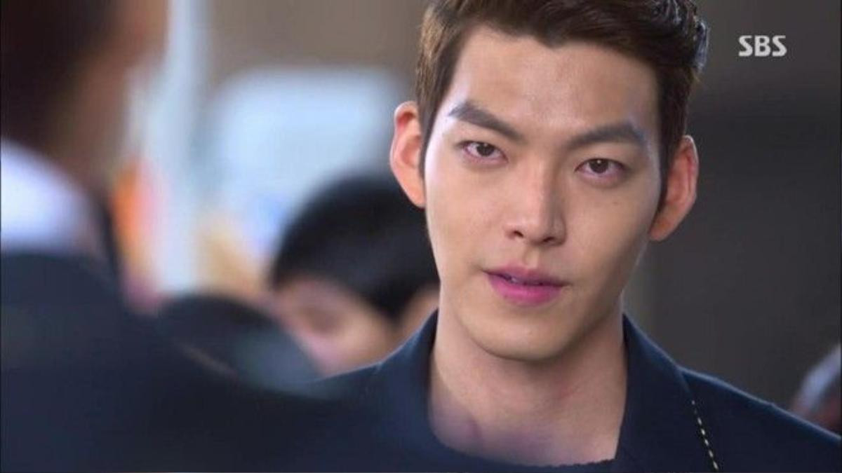 Kim Woo Bin lạnh lùng khó gần trong The Heirs.