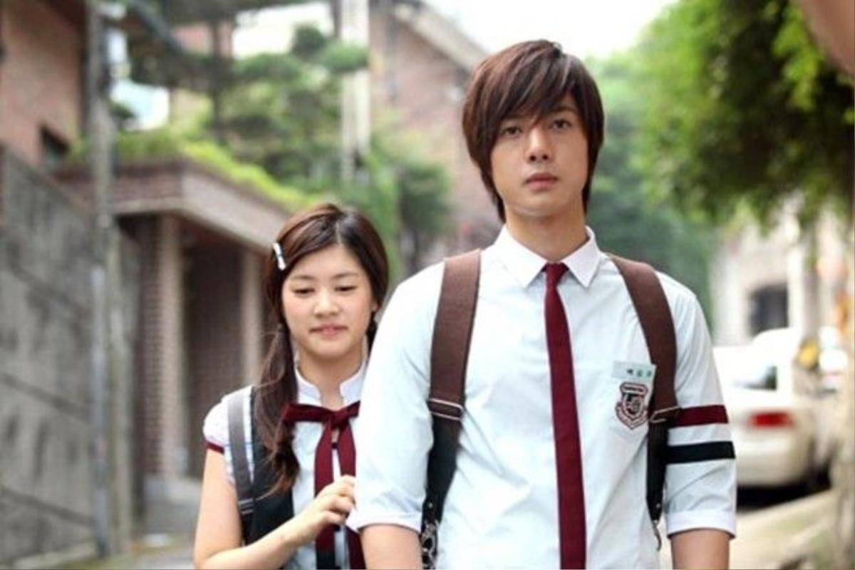 playful_kiss