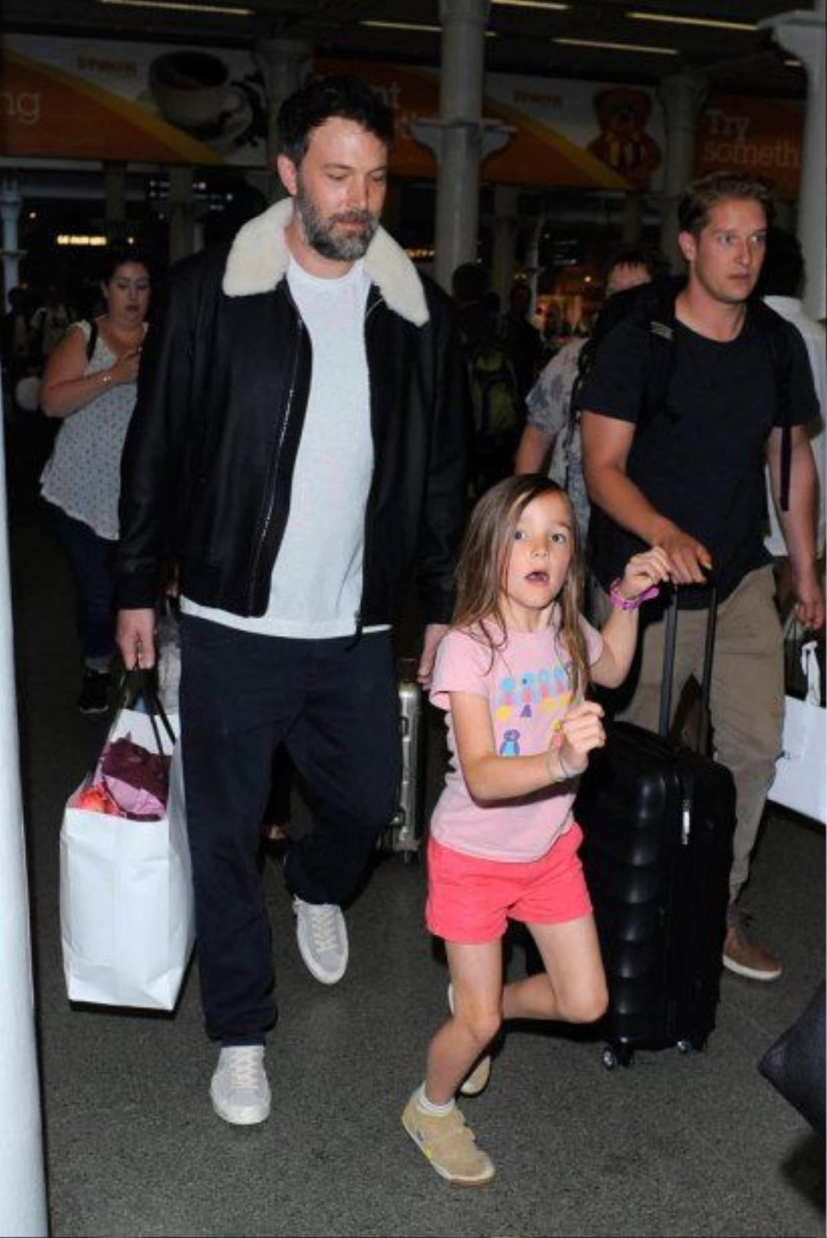 ** RESTRICTIONS: ONLY UNITED STATES, CANADA ** London, UK - London, UK - Jennifer Garner and Ben Affleck make their way through a crowded Eurostar after arriving from Paris. Jennifer Garner looks miserable as she arrives in London after a short trip to Paris with her kids and estranged husband, actor and director, Ben Affleck. AKM-GSI 8 MAY 2016 To License These Photos, Please Contact : Maria Buda (917) 242-1505 mbuda@akmgsi.com or Steve Ginsburg (310) 505-8447 (323) 423-9397 steve@akmgsi.com sales@akmgsi.com