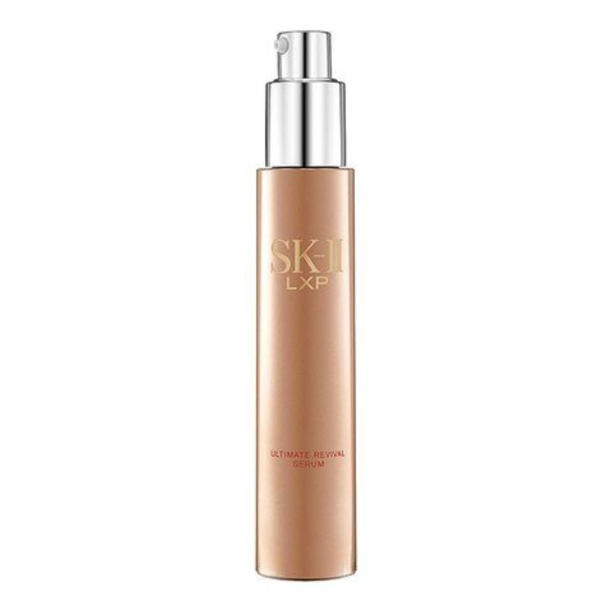 Hoặc đắt tiền hơn với SK-II Ultimate Revival Serum, có giá 325 USD với công thức siêu Việt giúp làn da xua tan mệt mỏi cho nữ diễn viên sau một ngày dài làm việc.