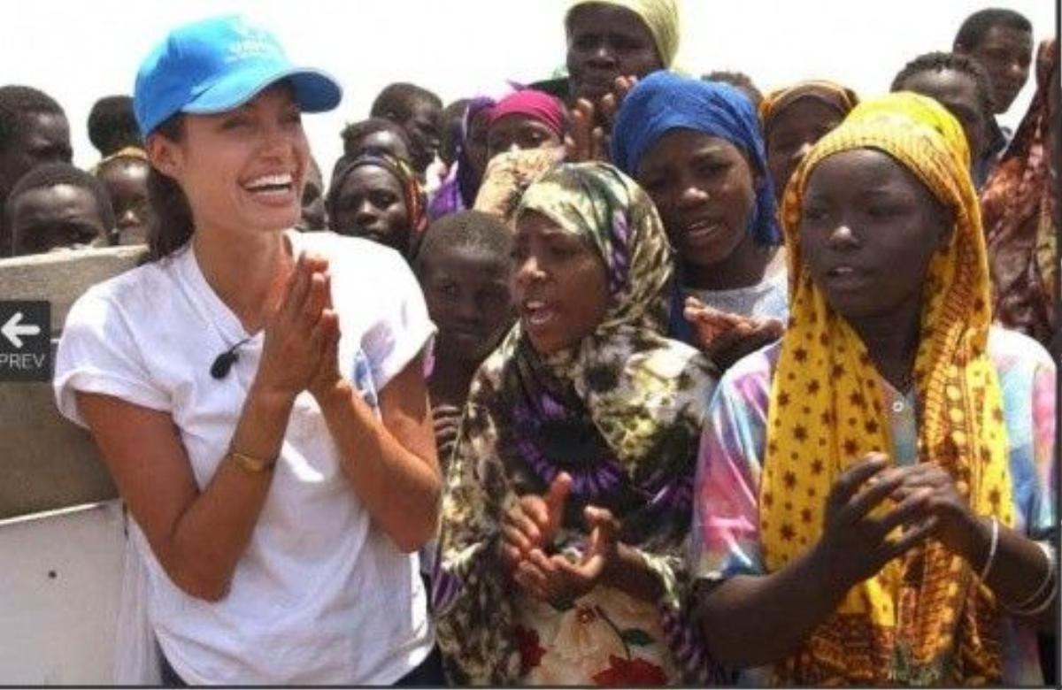 Angelina Jolie ở Kenya.