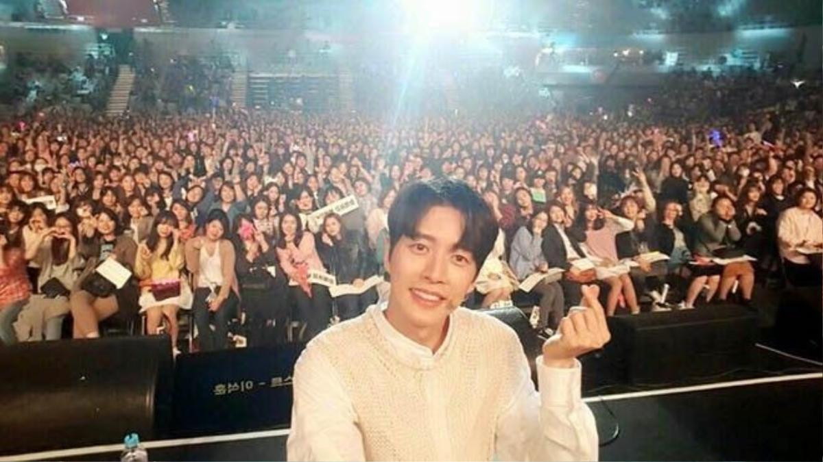 Fanmeeting kỉ niệm 10 năm hoạt động của Park Hae Jin.