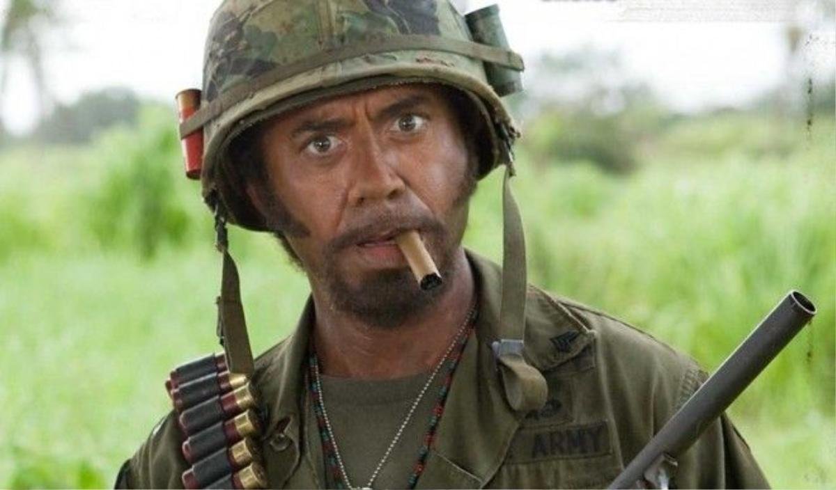 Không ai nhận ra được diễn viên đóng Tropic Thunder này lại là Robert Downey Jr. 