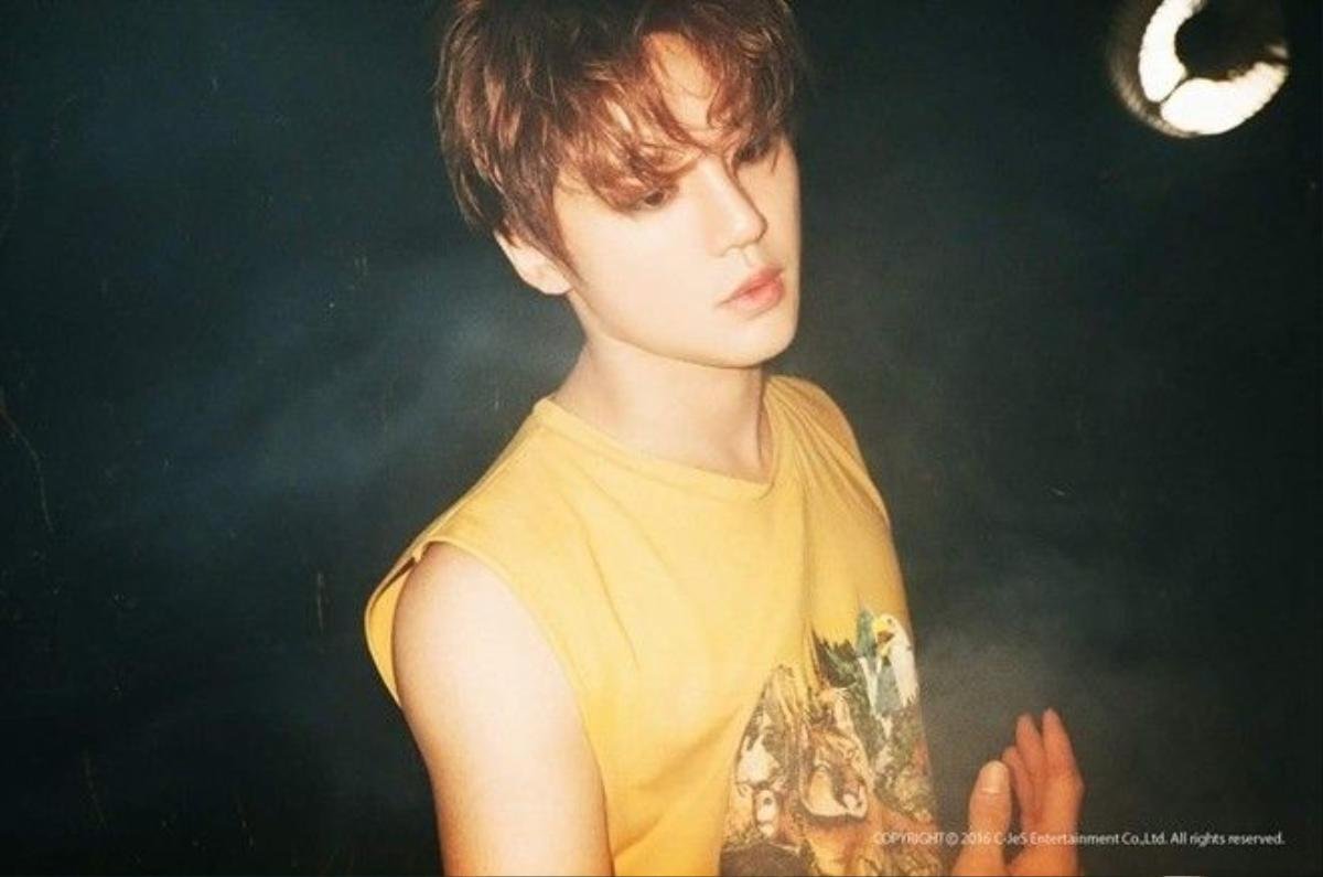 Junsu trở lại vào những ngày cuối tháng 5 với album thứ 4: Xignature.