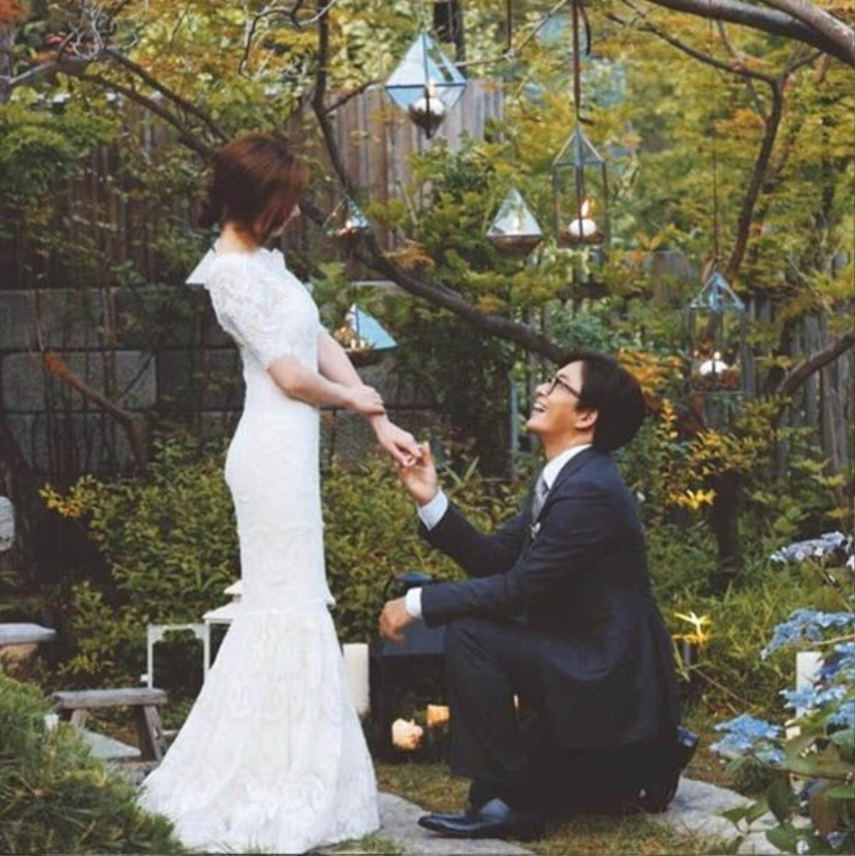 Chuyện tình của Bae Yong Joon và Park Soo Jin khiến công chúng "náo loạn" một thời.