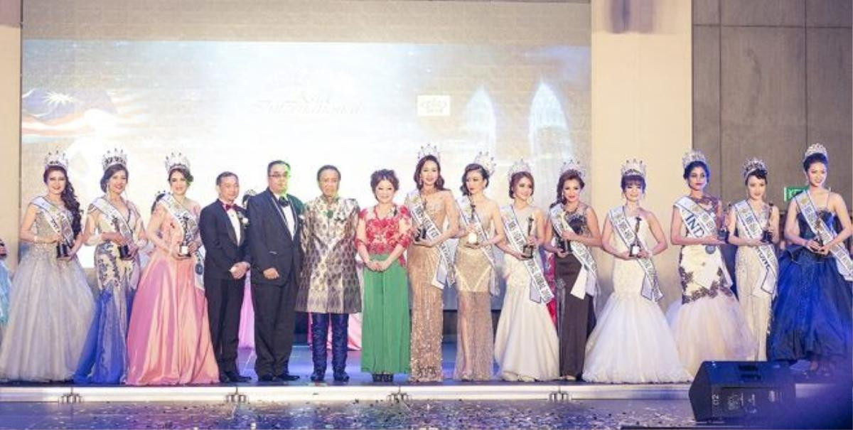 Mrs Asia International 2016 kết thúc thành công khi tìm ra những chủ nhân xứng đáng với vẻ đẹp bản lĩnh, tài năng, lòng nhân ái, trí tuệ. Đây chính là hoạt động văn hóa mang tính giao lưu, kết nối, nơi các phụ nữ thành đạt thể hiện sự sẻ chia với những giá trị ý nghĩa thiết thực tới cộng đồng.