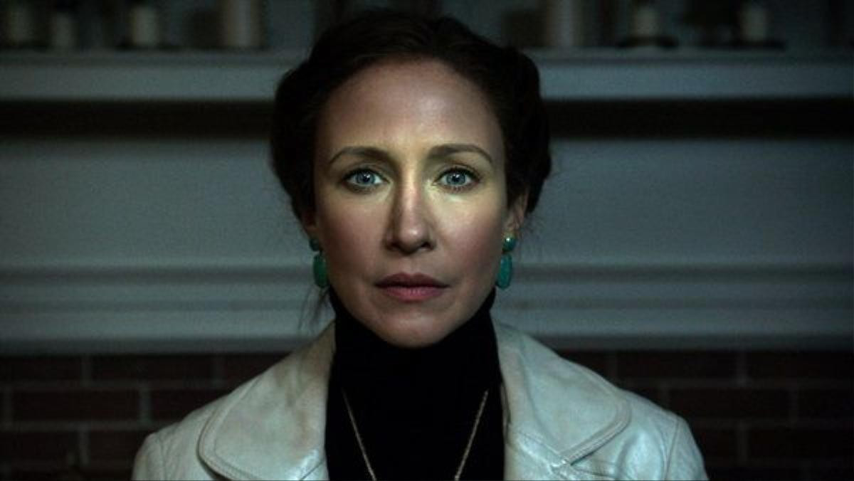 Đoạn đầu của The Conjuring 2 miêu tả chân thật cảm giác đau đớn và ám ảnh của Lorraine Warren khi chứng kiến vụ thảm sát Amityville.