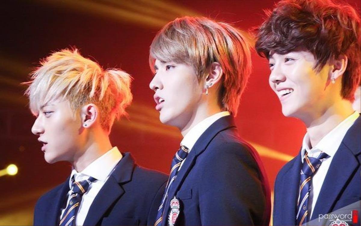 Trong 2 năm liền, SM chứng kiến sự ra đi của 3 thành viên EXO lần lượt là Kris, Luhan và TAO.