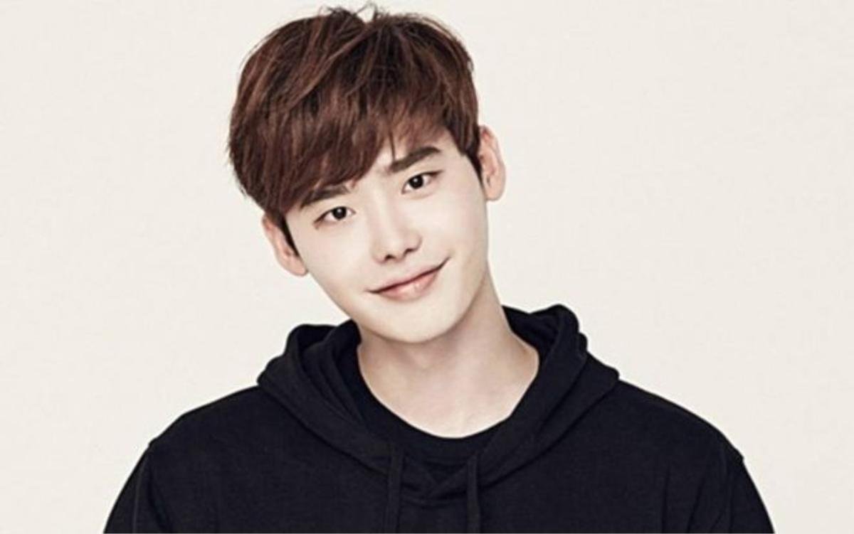 Lee Jong Suk.