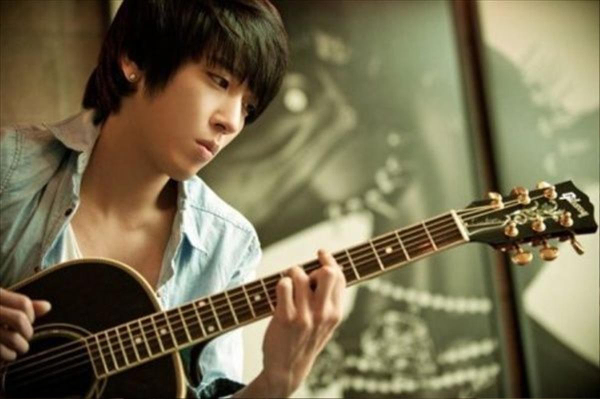 cnblue_yonghwa