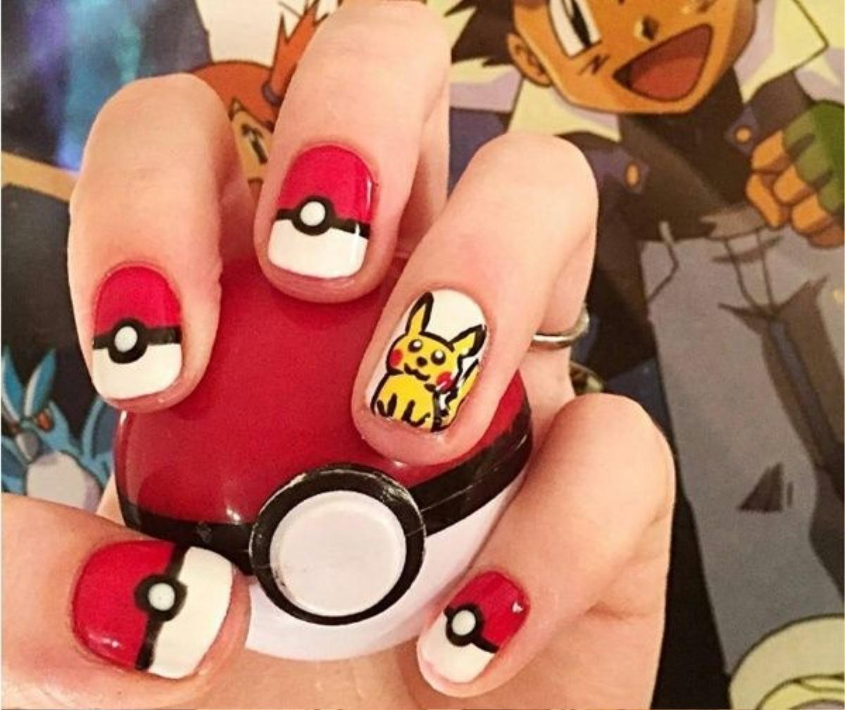 Pikachu và quả trứng.