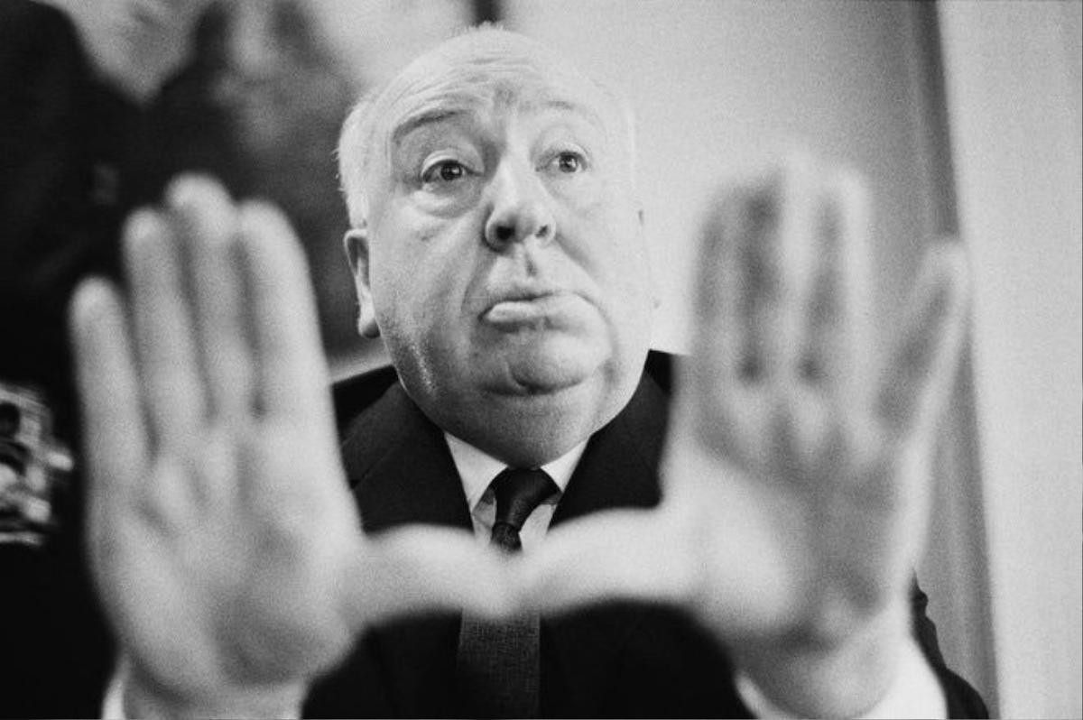 Alfred Hitchcock - Một trong những đạo diễn lớn nhất của lịch sử điện ảnh. Tên tuổi ông gắn liền với thể loại phim "toát mồ hôi lạnh".