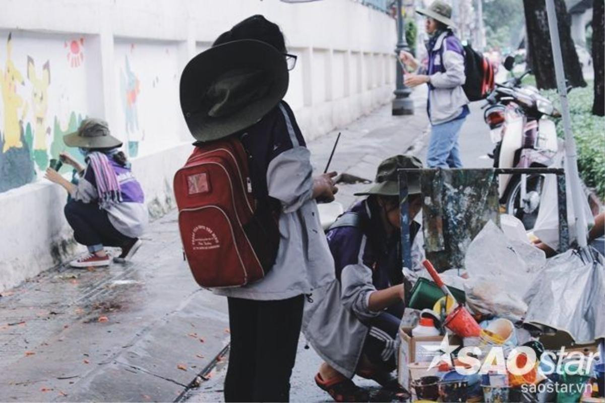 Sinh viên Đại học Kiến Trúc 'nhuộm màu' cho đường phố Sài Gòn vào hè Ảnh 4