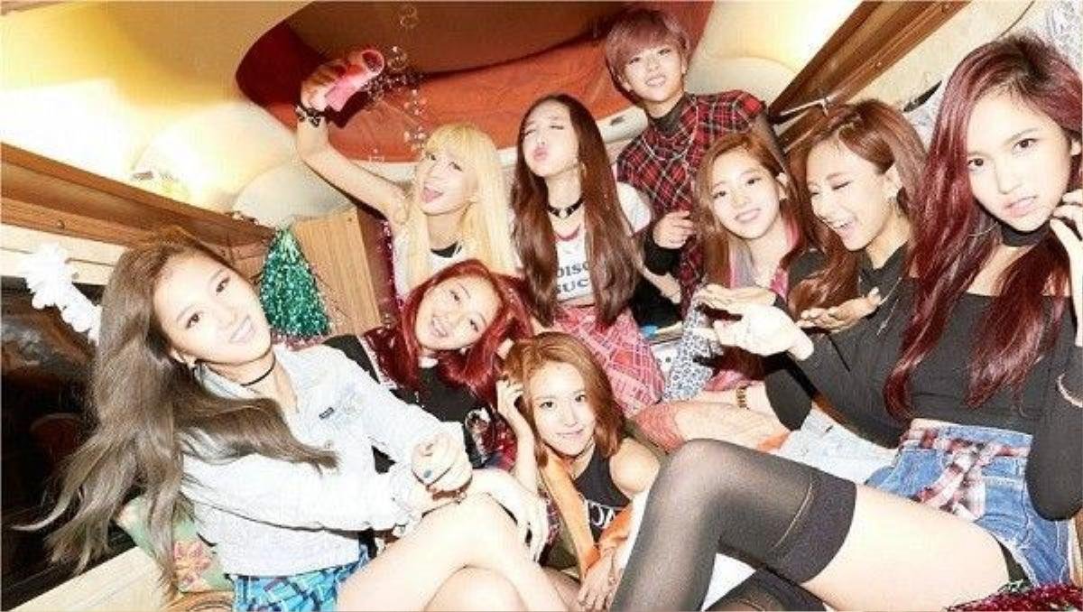 Sixteen giúp TWICE xây dựng được fandom lớn mạnh ngay từ trước khi chính thức debut.