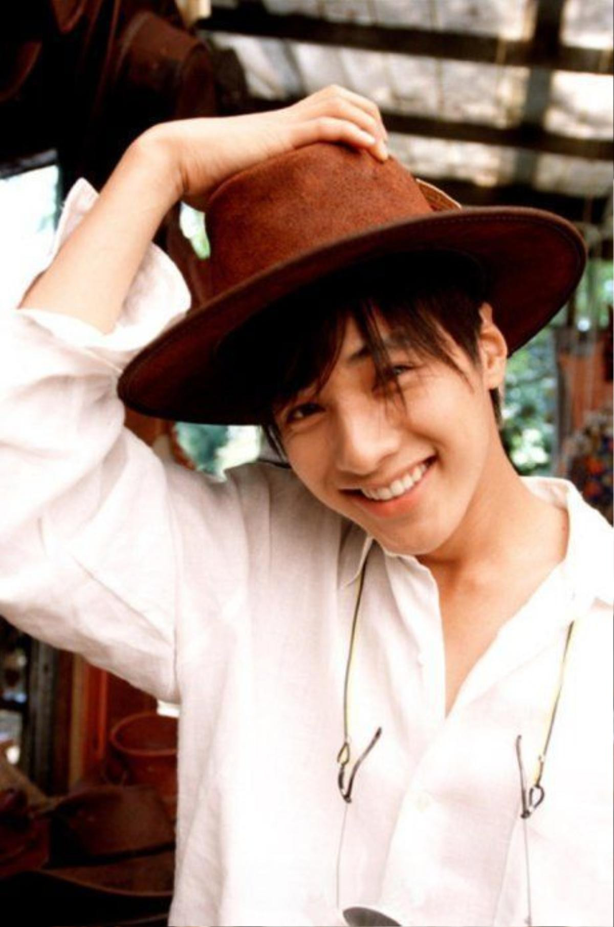 Nụ cười tỏa nắng của nam diễn viên Won Bin.