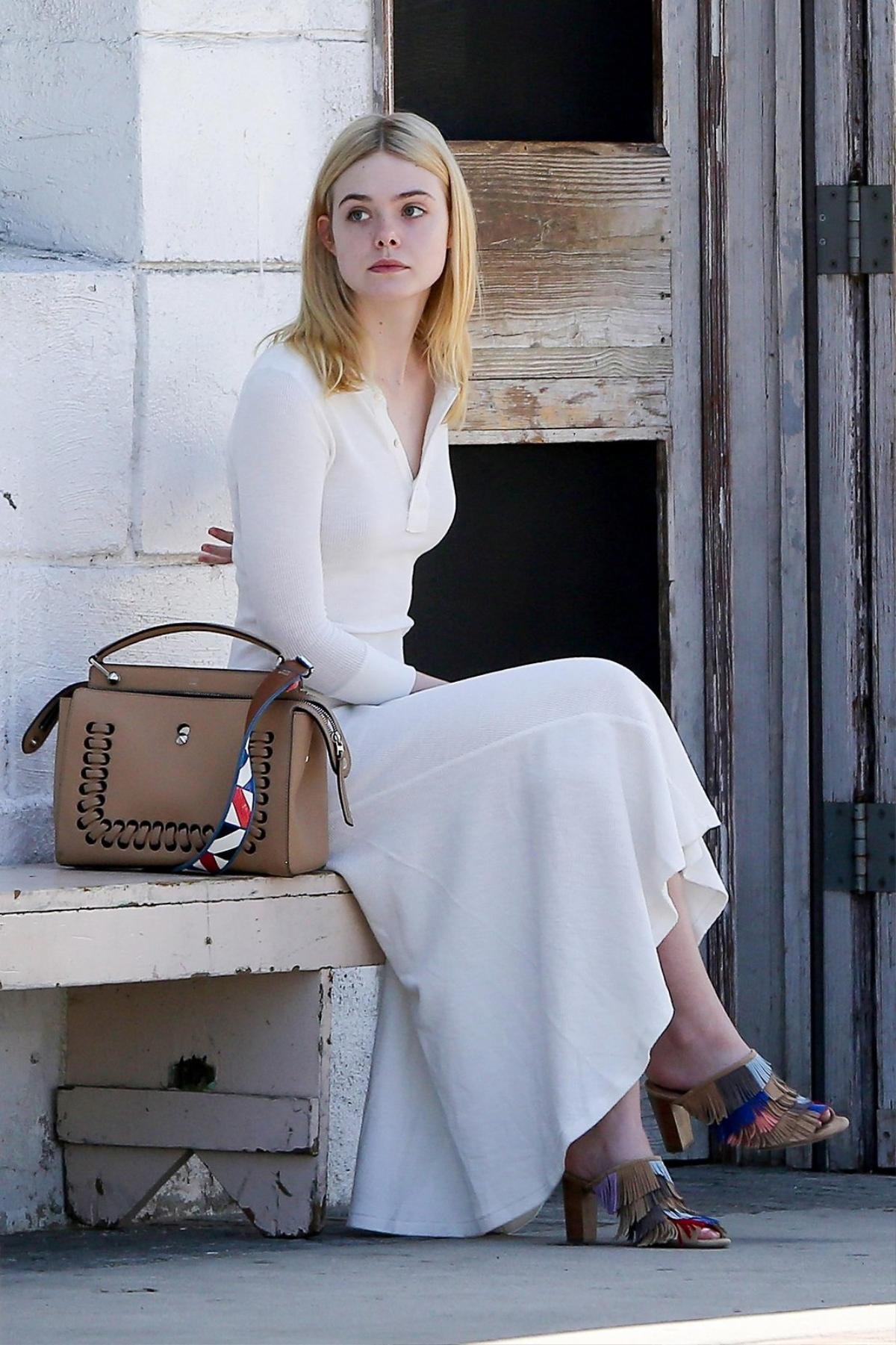 4-elle-fanning