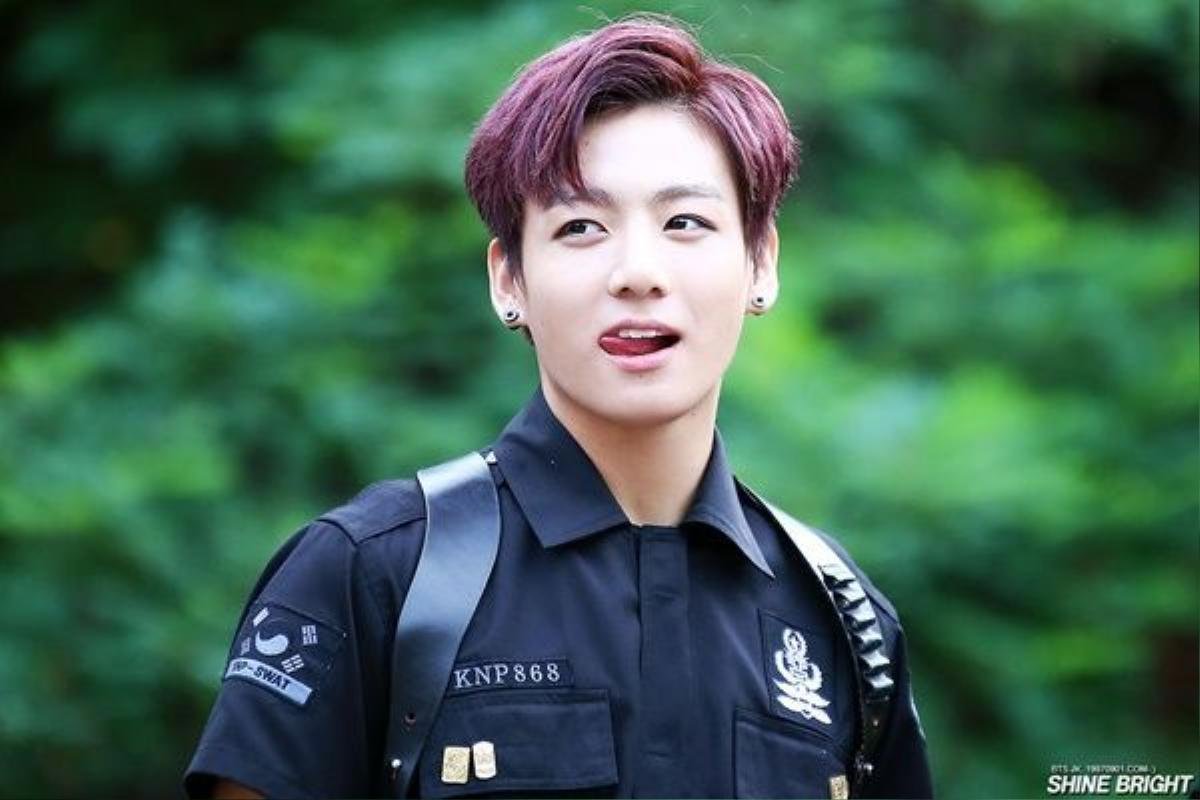 Jungkook - cậu em út tài năng của BTS.