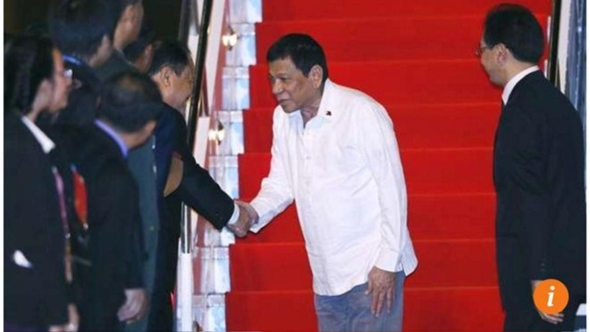 Ông Duterte đã gây hấn với tổng thống Mỹ, một đồng minh thân cận với Philippines, ngay trước khi tới Vientiane Lào. Ảnh: EPA