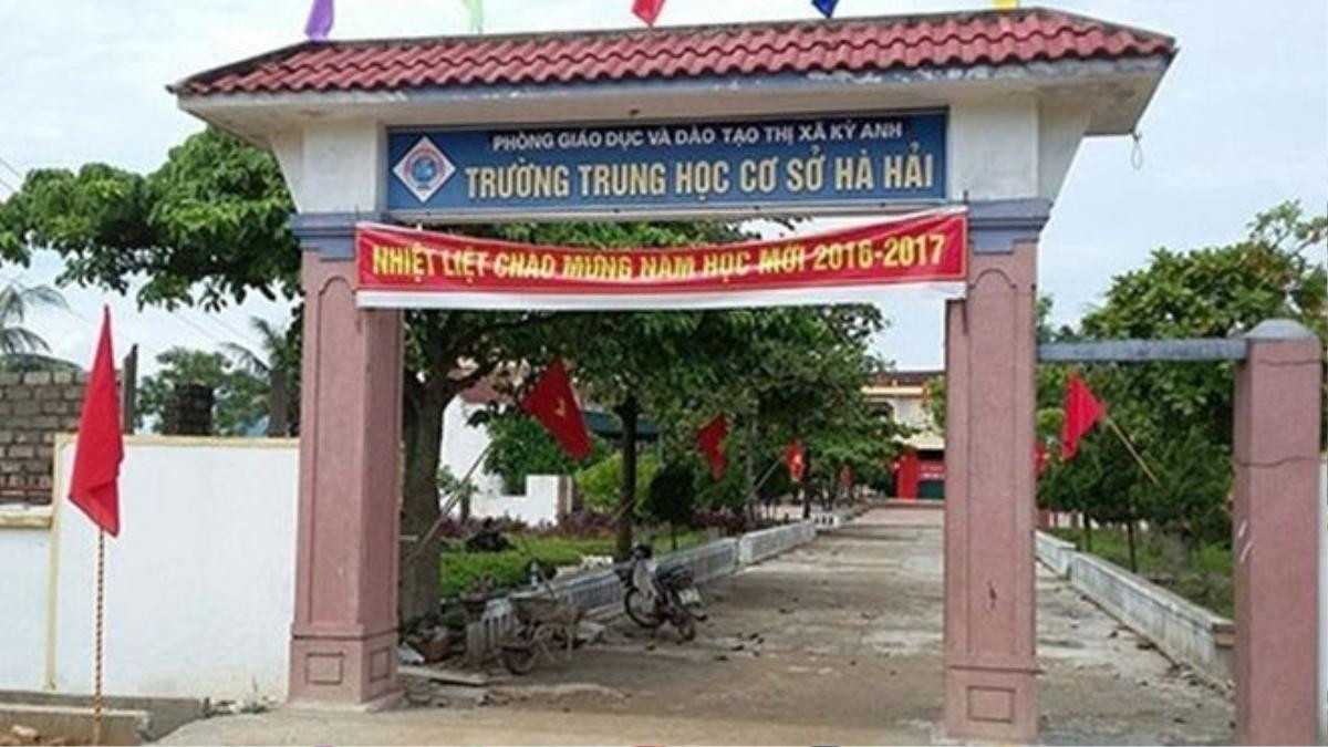 Trường THCS Hà Hải ngày khai giảng chỉ có 285 học sinh trong tổng số 530 tới lớp. Ảnh: Đức Hùng