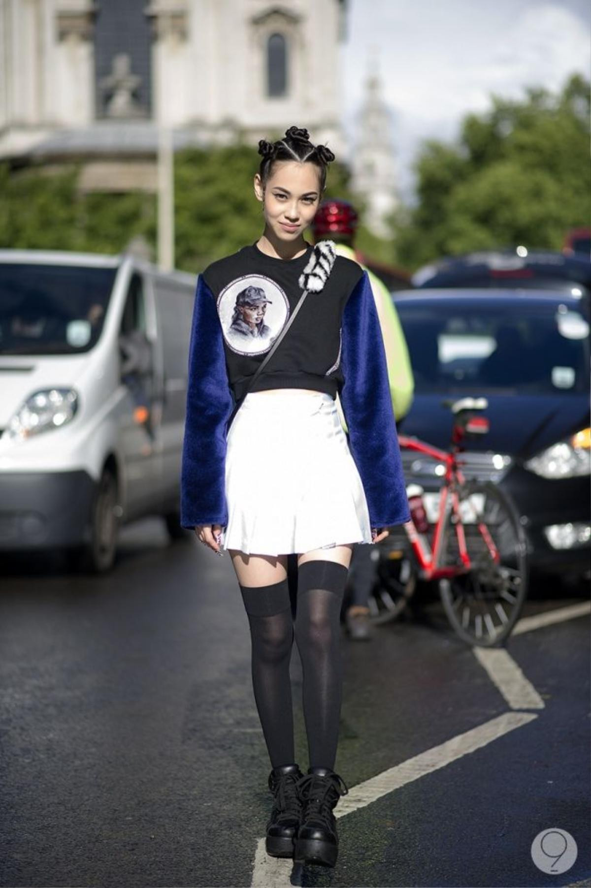 imkoo-kiko-mizuhara-london-fahsion-week-ss-new-york-street-fashion-koo-d9b3d3d0eefa54bc847842f51901072c-large-577835