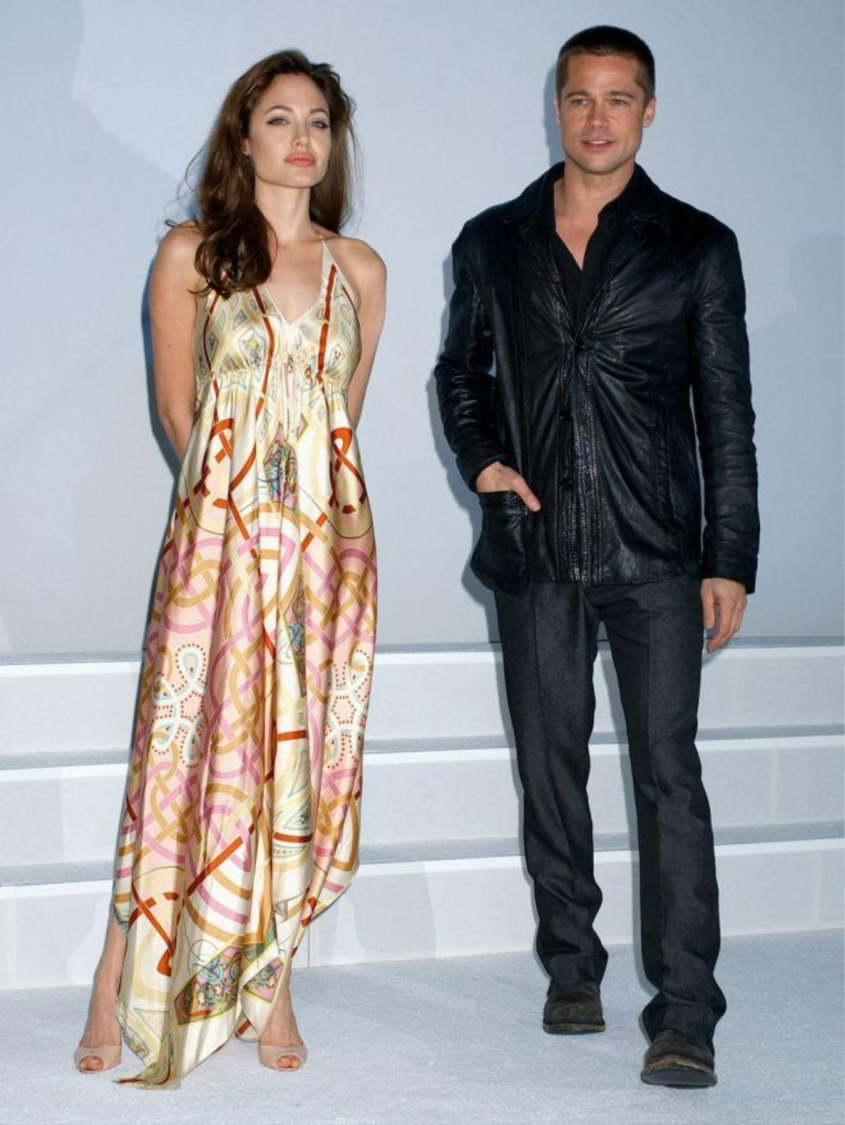 angelina-jolie-et-brad-pitt-en-2005-23373_w1000