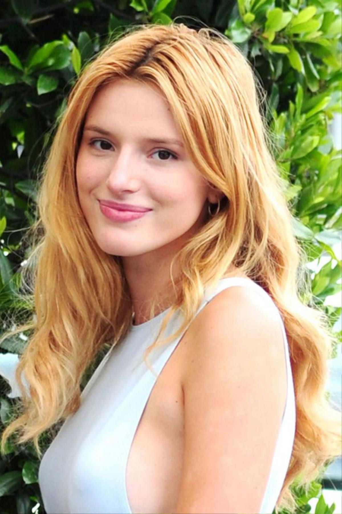 gallery-1438101154-spl-bella-thorne-150728