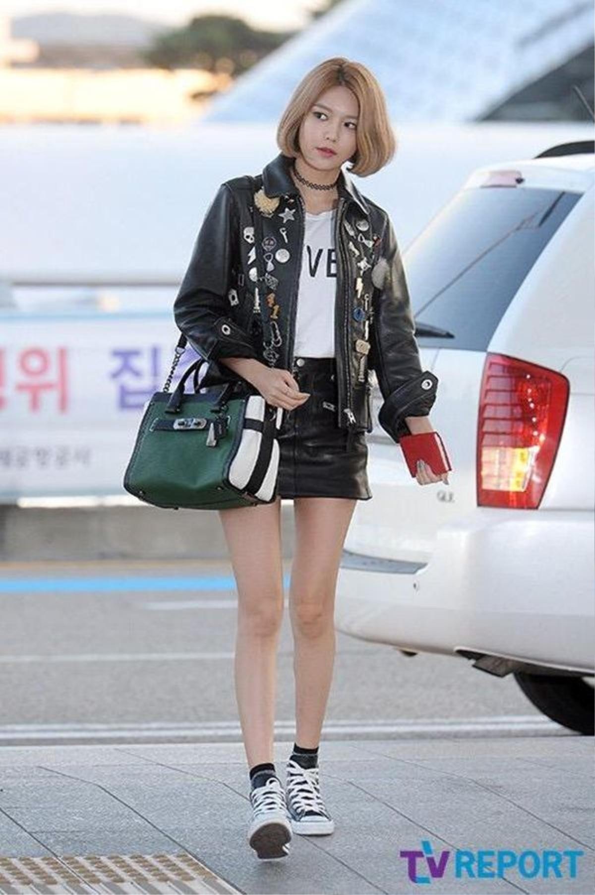 Sooyoung (SNSD) bị cho là đã giảm cân quá độ, khiến cơ thể, đặc biệt là đôi chân trở nên gầy gò đến đáng thương.