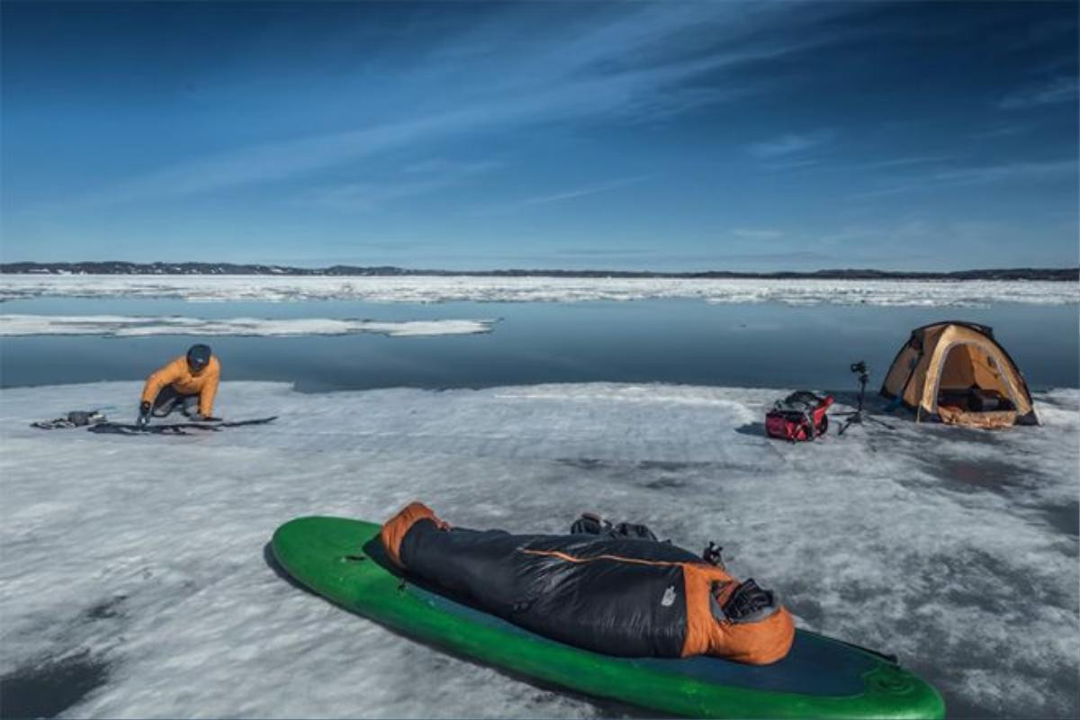 hula-what-if-you-fly-northface-iceberg-designboom-011