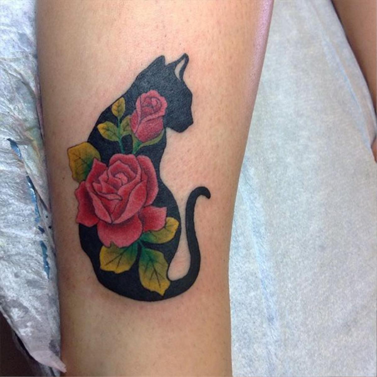 cat-tattoo-ideas-28-5804c38c5cd7d__605