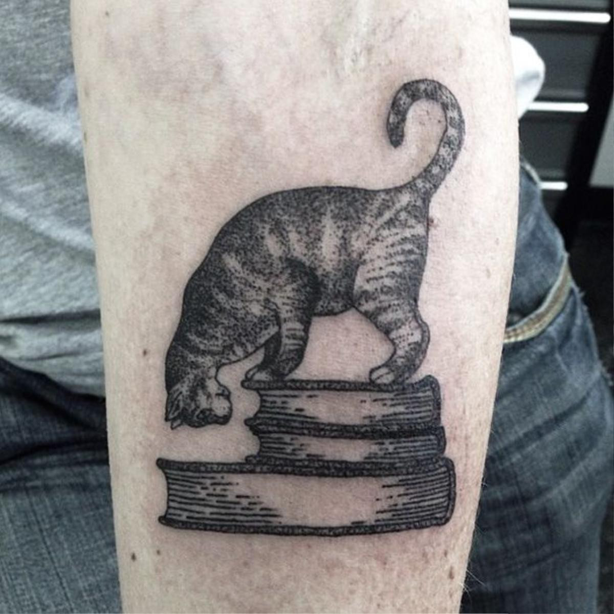 cat-tattoo-ideas-73-5804d804030ed__605