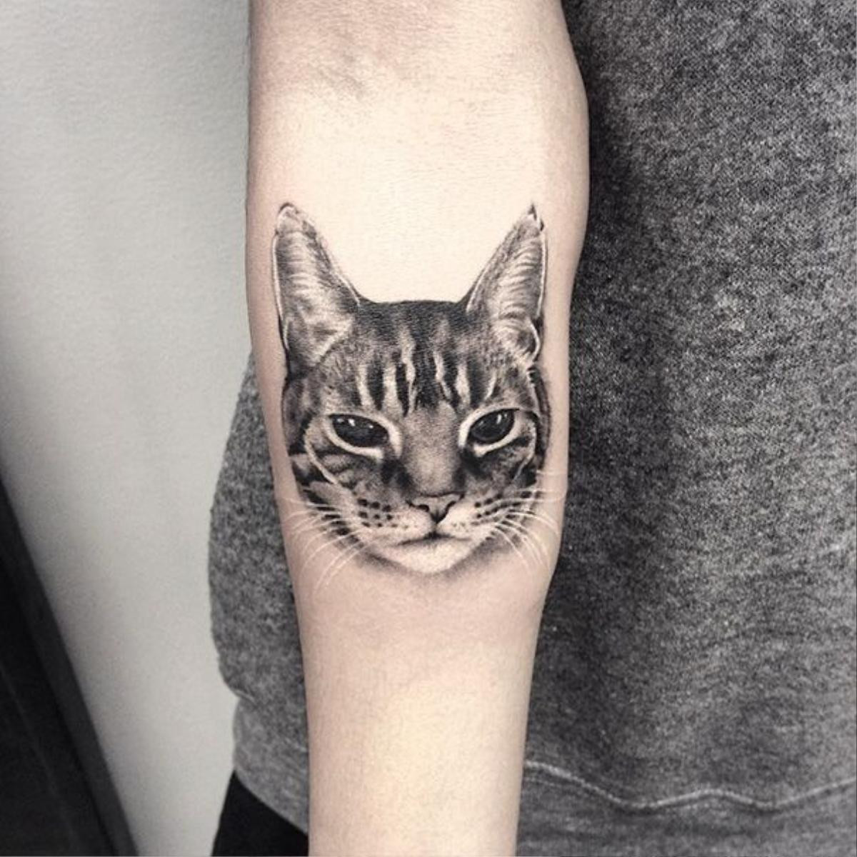 cat-tattoo-ideas-79-5804dbd6836e8__605