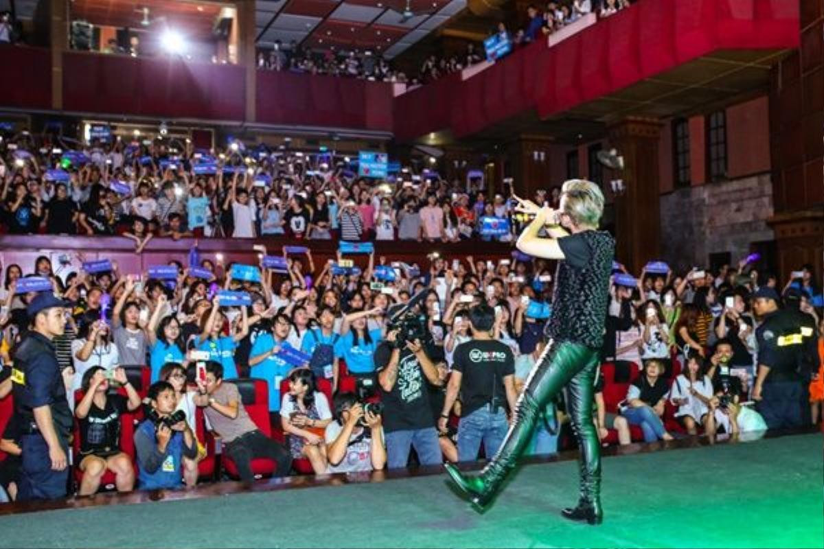 son-tung-mtp-fanmeeting-hanoi34